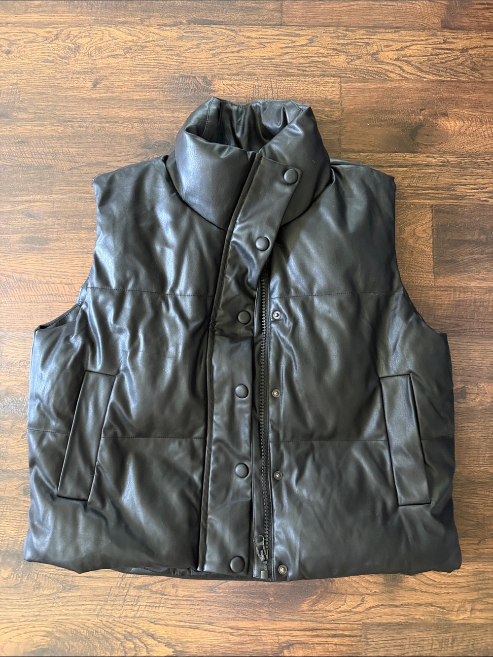 Women's Black Sleeveless Puffer Vest - High Collar Quilted Shell